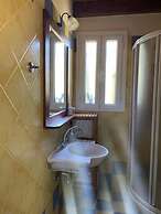 Secluded Seaside Villa w Garden Sea-sunset View