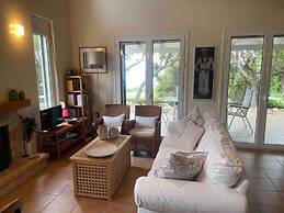 Secluded Seaside Villa w Garden Sea-sunset View