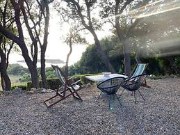 Secluded Seaside Villa w Garden Sea-sunset View