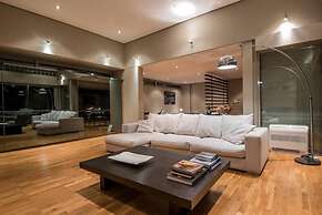 Studio Rio Unique Space With Garden and Garage