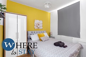 Entire Modern House City Center