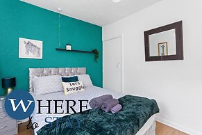 Entire Modern House City Center