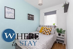 Entire Modern House City Center