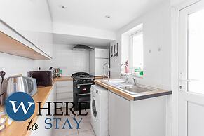 Entire Modern House City Center