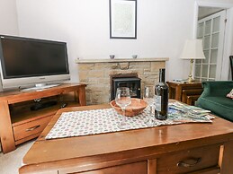 Joyces Cottage, 2 Brown Hill