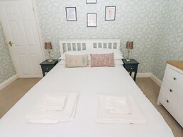 Joyces Cottage, 2 Brown Hill
