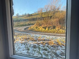 Joyces Cottage, 2 Brown Hill