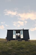 Dog Friendly Shepherd's Hut, Perfect for Couples