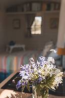 Dog Friendly Shepherd's Hut, Perfect for Couples