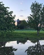 Dog Friendly Shepherd's Hut, Perfect for Couples