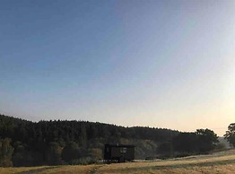 Dog Friendly Shepherd's Hut, Perfect for Couples