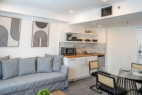 Apartments at 100 Collins