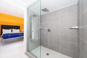 Apartments at 100 Collins