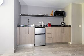 Apartments at 100 Collins