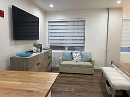 Apartments at 100 Collins