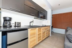 Apartments at 100 Collins