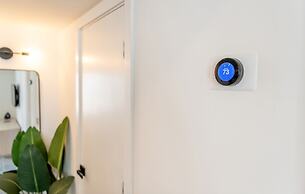 Apartments at 100 Collins