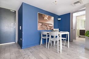 Apartments at 100 Collins