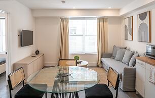 Apartments at 100 Collins