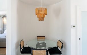 Apartments at 100 Collins