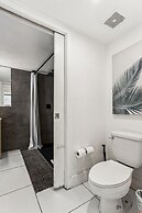 Apartments at 100 Collins