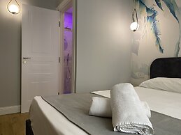 KRYSOS LUXURY ROOMS