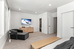 Wonderland Estate 6 Bedrooms PAS-2680 by KBM