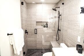 Wonderland Estate 6 Bedrooms PAS-2680 by KBM