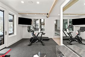 Wonderland Estate 6 Bedrooms PAS-2680 by KBM