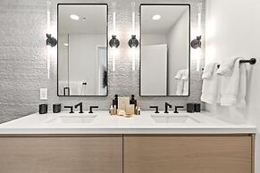 Wonderland Estate 6 Bedrooms PAS-2680 by KBM