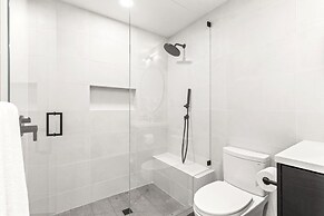 Wonderland Estate 6 Bedrooms PAS-2680 by KBM