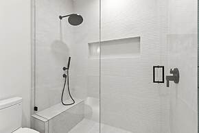 Wonderland Estate 6 Bedrooms PAS-2680 by KBM