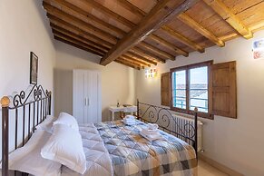 Sanzanobi Nest-hosted by Sweetstay