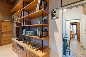 Sanzanobi Nest-hosted by Sweetstay