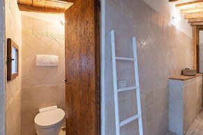 Sanzanobi Nest-hosted by Sweetstay