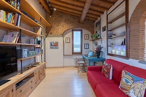 Sanzanobi Nest-hosted by Sweetstay