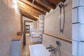 Sanzanobi Nest-hosted by Sweetstay