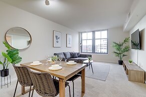 Perfect Condo for business Pentagon City