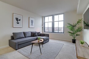 Perfect Condo for business Pentagon City