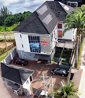 Buddiez Hotel & Resort