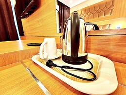Buddiez Hotel & Resort
