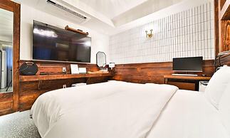 Hotel February Tongyeong Jukrim