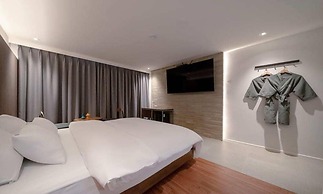 Siheung Brown Dot Jeongwang