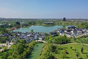 Yihe lake shore Hotspring