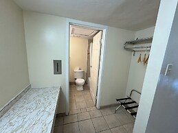 Big Chile Inn & Suites