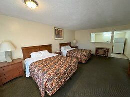 Big Chile Inn & Suites