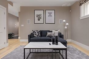 Stunning 3 Bedroom Secondary Suite N Van