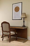 Stunning 3 Bedroom Secondary Suite N Van