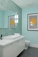 Stunning 3 Bedroom Secondary Suite N Van