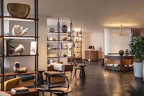 L7 WEST LAKE HANOI BY LOTTE